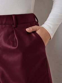 Chikora Plus Size Solid Color Pleated Casual Versatile Shorts - Burgundy - View 7