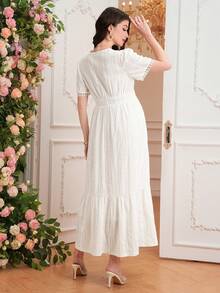 SHEIN 女士夏季度假几何纹理V领泡泡袖蕾丝边连衣裙，优雅孕妇装 - 白色 - 查看 2