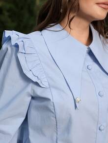 VOLUPTÉ CURVE Áo kiểu cỡ lớn mùa xuân/hè, thanh lịch và thời trang, chất liệu cotton nguyên chất, màu xanh nhạt, cổ bèo, tay dài, dáng rộng, dài đến đầu gối, thích hợp mặc đi làm/nghỉ mát/công sở. - Màu xanh nhạt - Xem 3