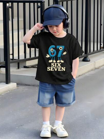 SHEIN 男童休闲标语印花短袖T恤和水洗牛仔短裤套装（2件套），适合日常休闲、运动、上学、户外活动和夏季穿着。