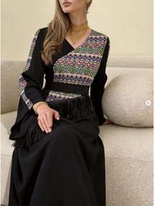 Al Najma 女士几何印花V领长袖拼接流苏优雅阿拉伯连衣裙 - 黑色 - 查看 2
