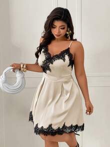 Femmeverse 大码女士性感无袖缎面蕾丝不对称迷你连衣裙 - 彩色 - 查看 3