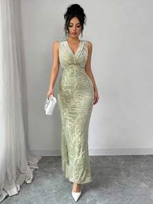 Rafferiza Women's Velvet Burnout Draped Neck Long Sleeve Fitted Midi Dress, Spring/Summer - Green - View 5