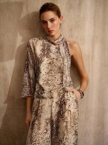 MOTF PREMIUM 不对称单袖雪纺衬衫，蛇纹印花，动物纹印花，复古风格，春夏款 - 彩色 - 查看 5