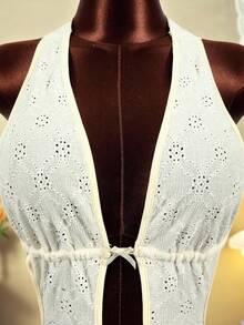 Mistrie فستان قصير للنساء بلون أحادي، بياقة حلقية، بدون أكمام، مفرغ، مكسر، مطرز - لون مشمشي - مشاهدة 4