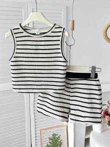 SHEIN Conjunto de top de tirantes a rayas y pantalones cortos informal para niñas preadolescentes - Negro - Ver 1