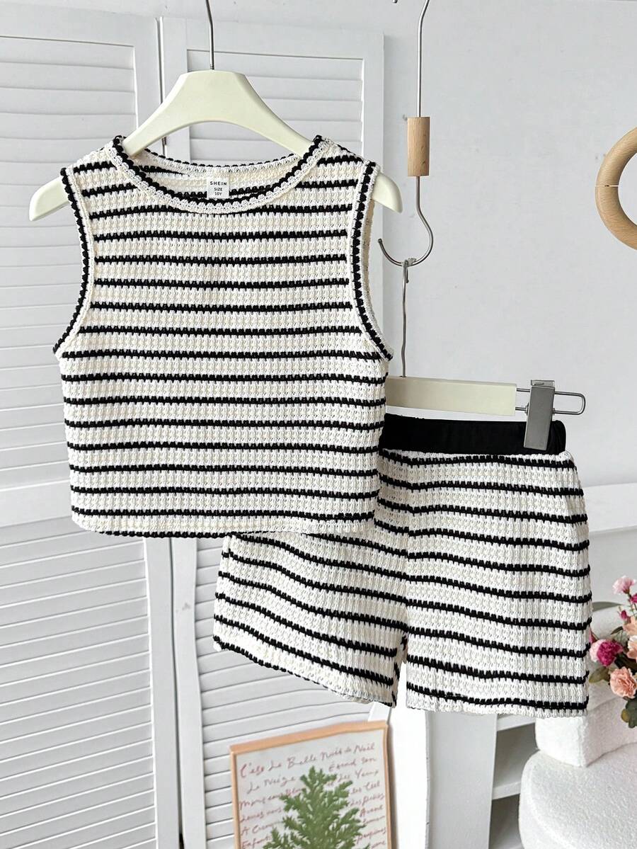 SHEIN Conjunto de top de tirantes a rayas y pantalones cortos informal para niñas preadolescentes - Negro - Ver 1