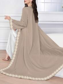 SHEIN Najma 女士复古几何花卉数码印花长袖休闲阿拉伯长袍，春秋季 - 彩色 - 查看 4