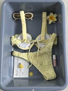 Swim Mod 女士甜美黄色纹理面料吊带性感短裤沙滩比基尼套装，春夏款 - 黃色 - 查看 2