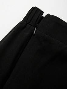 GlowEve CURVE Plus Size Elegant Sleeveless Blazer Jacket And Loose Shorts 2 Pieces Set - Black - View 6