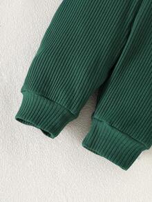 SHEIN 新生男宝宝白色条纹卡通恐龙图案拼接绿色口袋短袖上衣配绿色裤子两件套可爱休闲运动时尚新品 - 墨綠色 - 查看 7