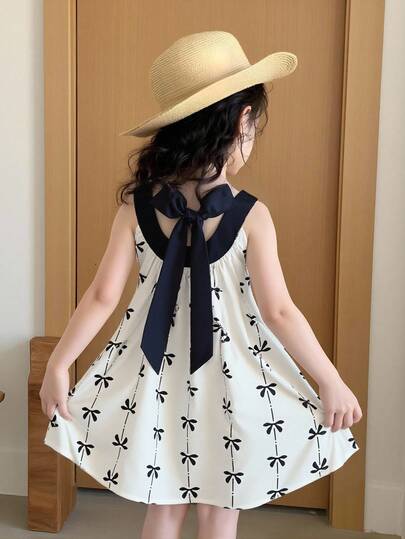 Vestido de niña con estampado digital de mariposa, sin mangas, con cuello halter y bloques de color, con falda acampanada, versátil para uso casual al aire diario, ligero y de verano, de tejido nuevo
