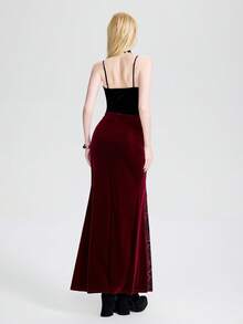 Breakform Women's Gothic Sexy Lace Trim & Metal Cross Decor Velvet Camisole, Fitted Short Crop Top - Black - View 2