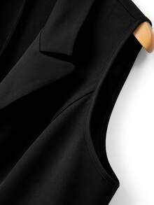 GlowEve CURVE Plus Size Elegant Sleeveless Blazer Jacket And Loose Shorts 2 Pieces Set - Black - View 4