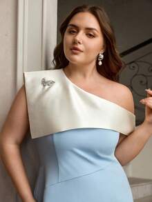 ZEYLAH Vestido midi elegante com ombros assimétricos, blocos de cor e cintura estruturada, para primavera/verão. - Baby Azul - Ver 6