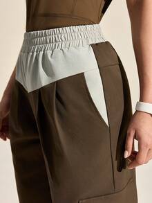 SHEIN Sports Women's Contrast Color Elastic Waist Cargo Pocket Drawstring Outdoor Pants - Brown - View 2