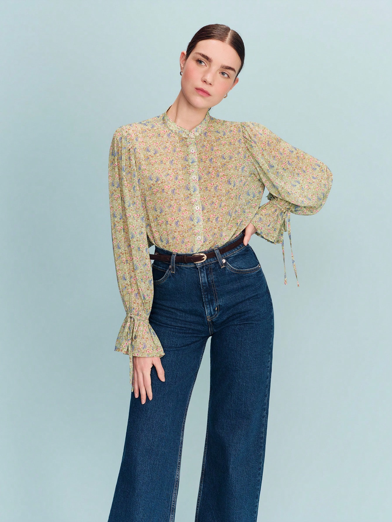 Green Floral Print Boho Blouse With Balloon Sleeves And Tie Cuff Detail Spring Summer Business Casual Vintage French Style Parisian Style