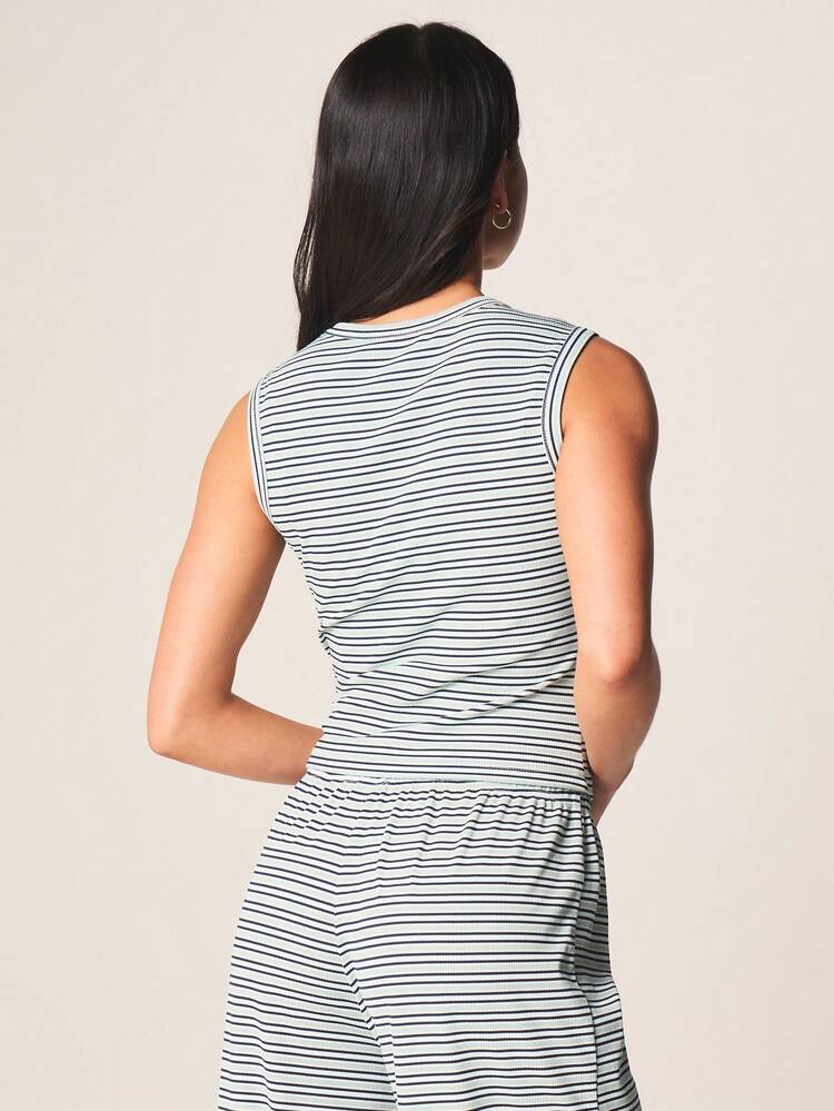 MISSGUIDED Striped Button Front Sleeveless Top