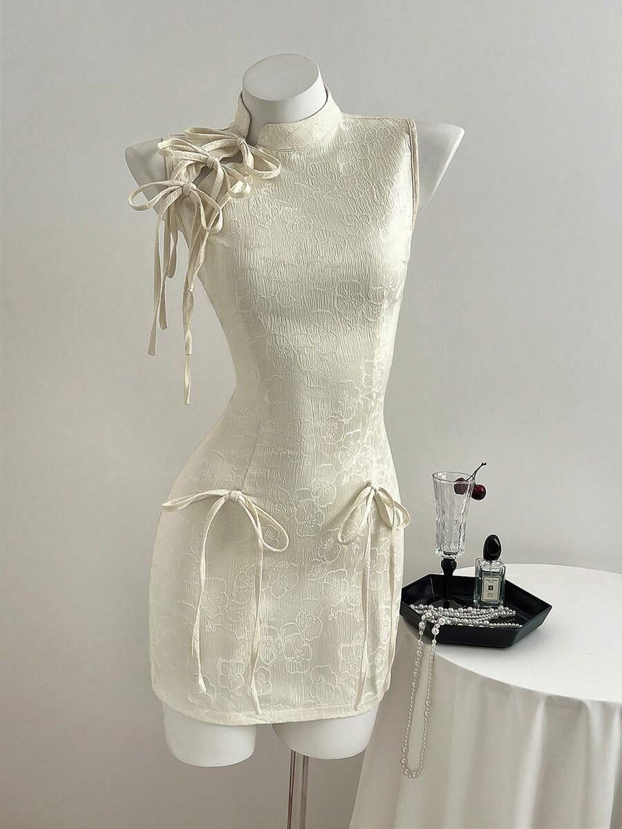 Elamini 女士派对新年新款中国风提花纹理面料修身迷你连衣裙 - 杏色 - 查看 1