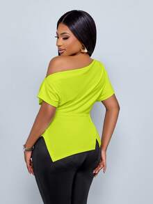 SOLERSUN Women's Elegant Asymmetric Neckline Ruched Asymmetric Hem T-Shirt - Green - View 2