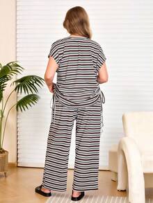 EMERY ROSE Conjunto de 2 piezas de camiseta de manga corta y pantalones a rayas para mujer de talla grande - Multicolor - Ver 2