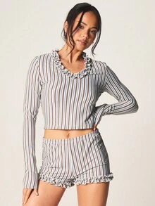 MISSGUIDED Conjunto a juego de top corto de manga larga con volantes y shorts de cintura alta de punto jersey, conjunto de dos piezas de ropa de estar en casa - Multicolor - Ver 4