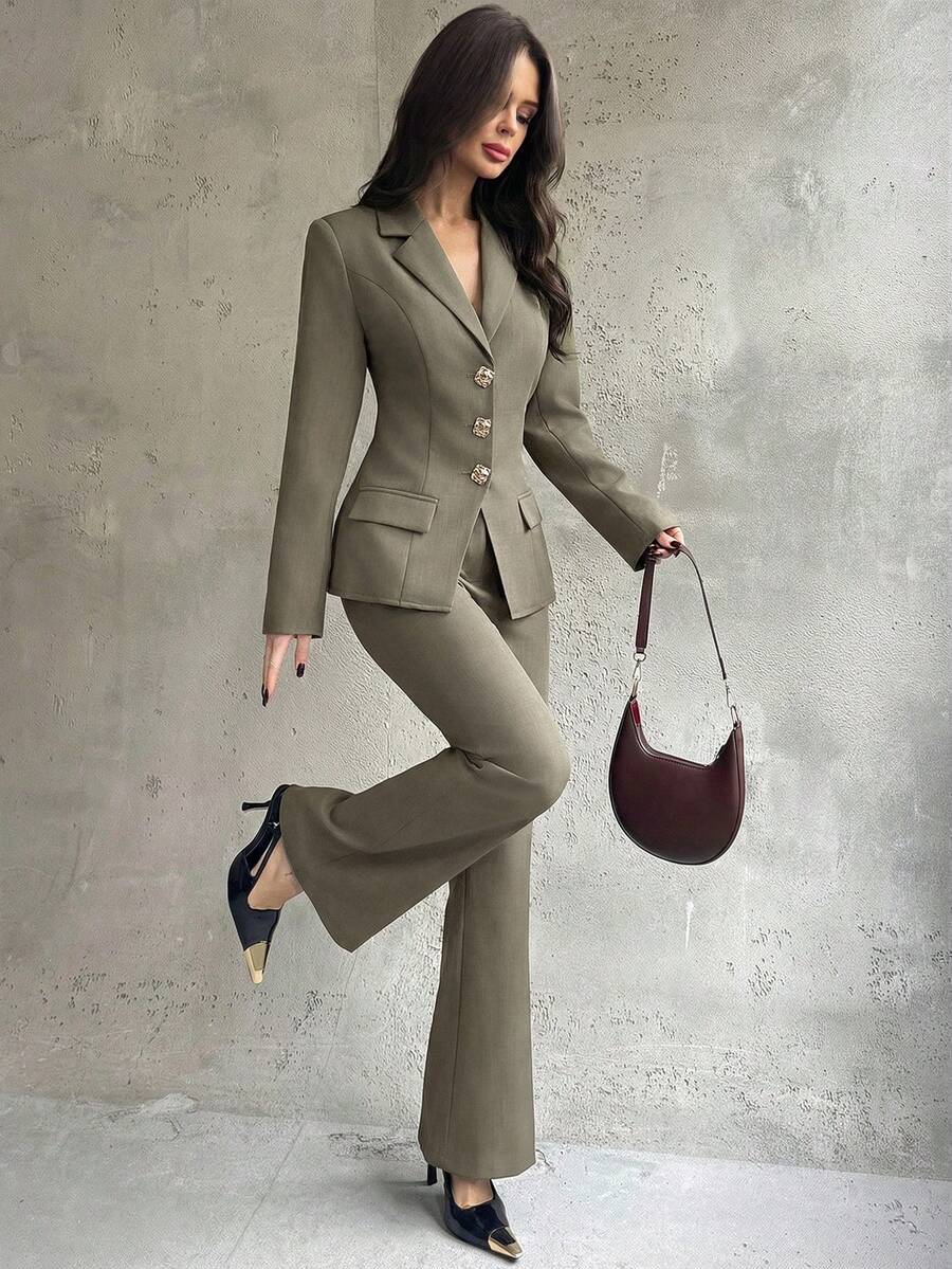 Firerie Bộ vest nữ thanh lịch kiểu cổ điển gồm áo blazer và quần ống loe ôm sát. - Màu Khaki - Xem 1