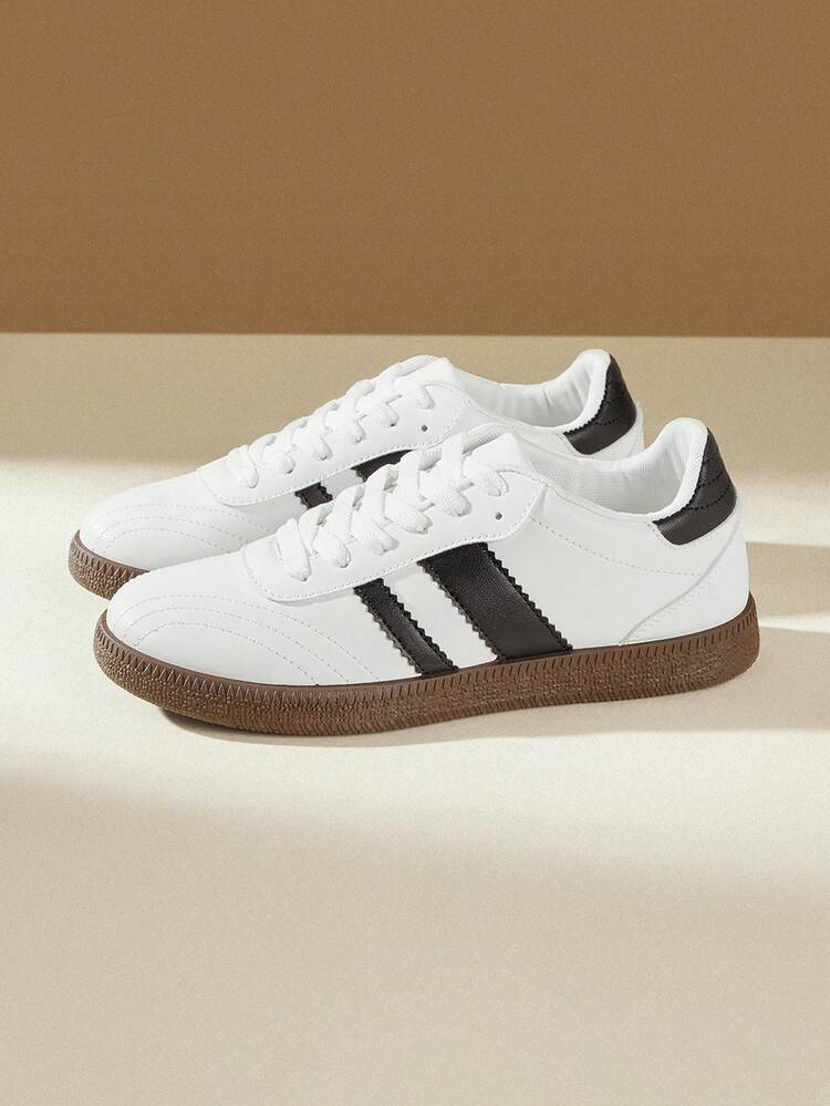 CUCCOO EASI Women's Casual Contrast Color Comfortable Sports Sneakers For Daily Wear For Christmas