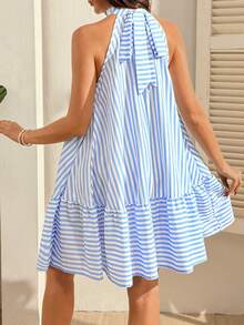 SHEIN Vestido de tirantes finos y sin mangas con falda acampanada a rayas - Azul y blanco - Ver 2