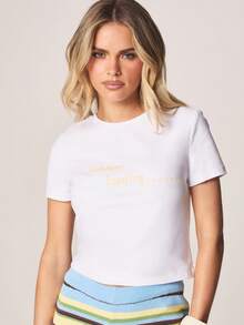 MISSGUIDED 女士短袖印花婴儿T恤，纯棉材质，圆领设计，正面印有文字图案，夏季休闲修身款上衣 - 白色 - 查看 5