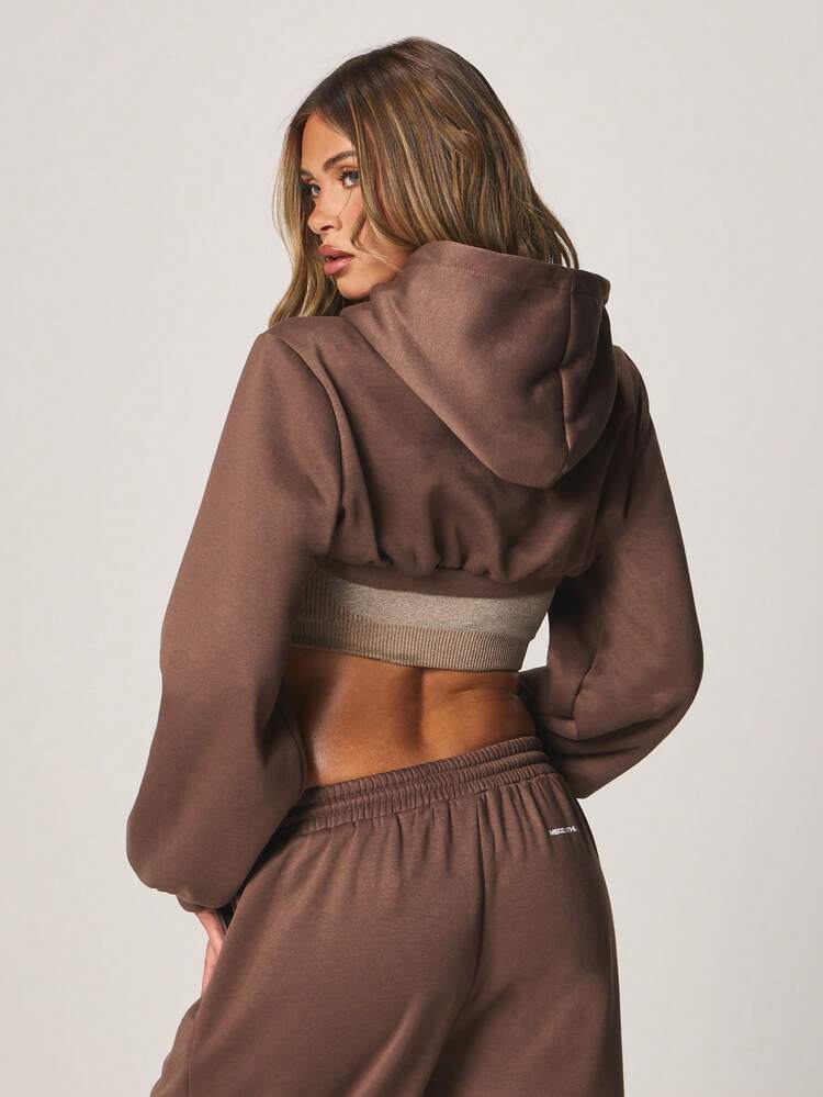 MISSGUIDED Sudadera corta oversize con diseño de abertura en el pecho, perfecta para el streetwear casual en otoño e invierno