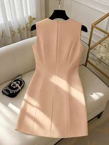 GlowEve 女士白色圆领腰部系带蝴蝶结无袖优雅迷你连衣裙 - 香檳色 - 查看 2