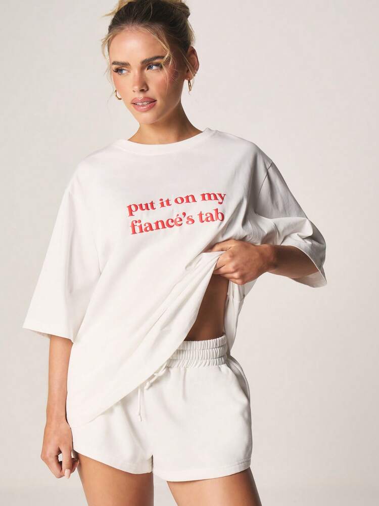 MISSGUIDED Oversized Slogan T-Shirt With Chest Print Short Sleeve Crew Neck Cotton Comfort Fit Casual Top