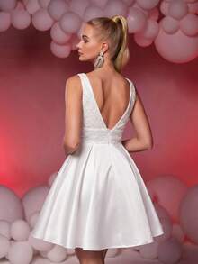 Lovelzi 优雅奢华的藏蓝色V领亮片拼接缎面长裙，宽松A字廓形，适合婚礼、派对、毕业典礼、舞会等场合（装饰繁复） - 白色 - 查看 2