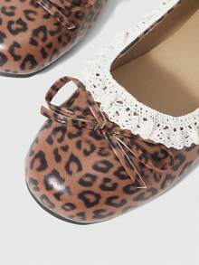 ROMWE Kawaii Bailarinas con decoración de lazo y encaje, de moda y dulces, para Navidad - Estampado de leopardo rojo - Ver 4