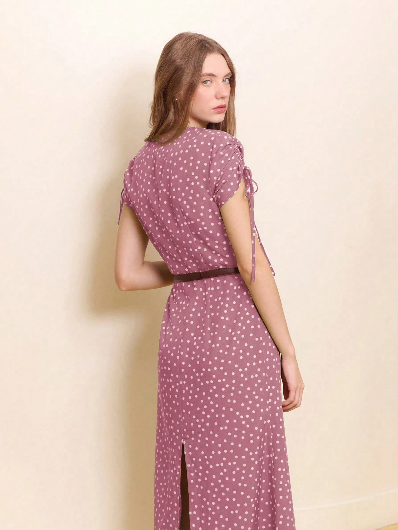 Elegante abito lungo a pois verde scuro