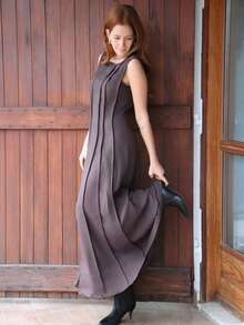 SILVIA DI SANTO Váy chữ A xếp ly không tay mới cho mùa hè - màu nâu - Xem 1