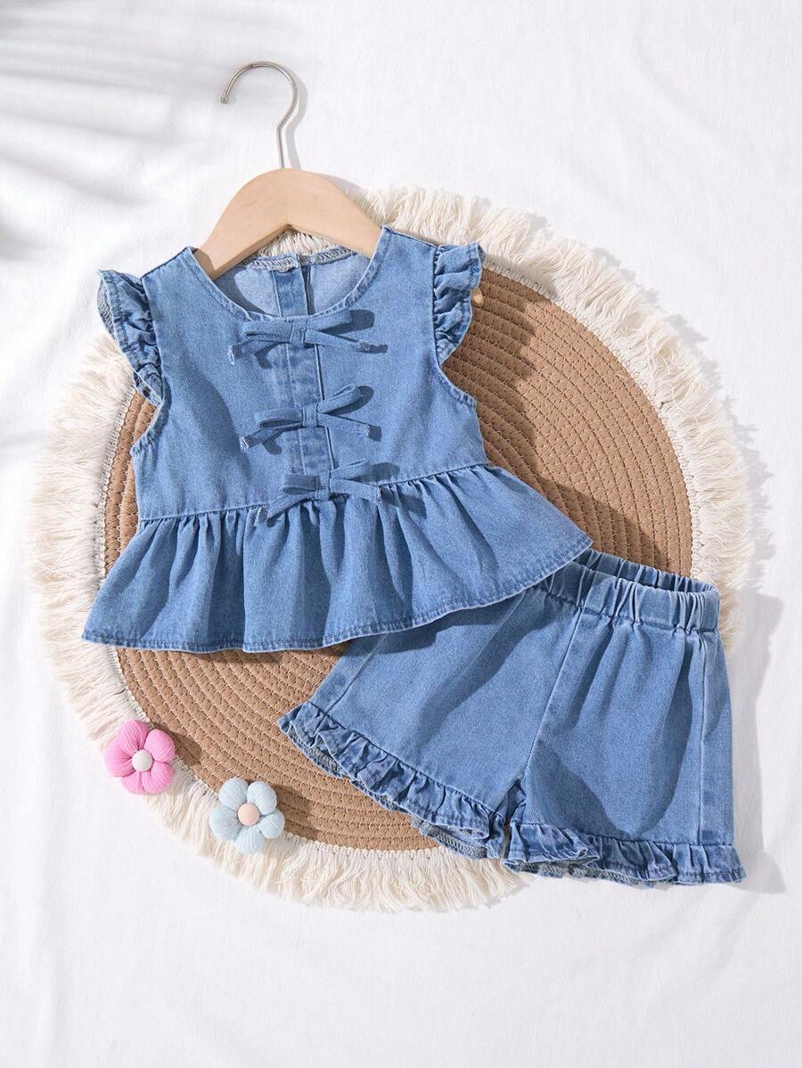 Bộ 2 món áo và quần short denim xanh dương dáng rộng có bèo nhún cho bé gái. - Rửa nhẹ - Xem 1