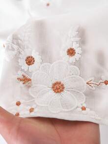 Rusticease 棉质花卉刺绣休闲浪漫女士短袖衬衫，春夏度假休闲女式上衣，外出上衣，夏季上衣 - 白色 - 查看 5