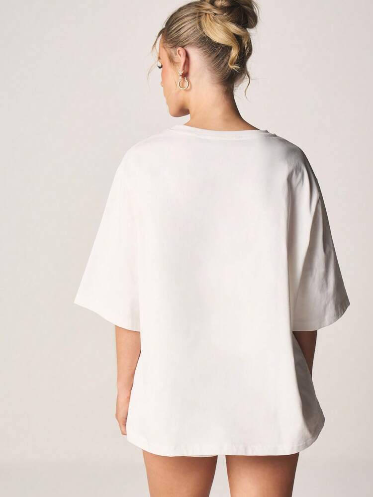 MISSGUIDED Oversized Slogan T-Shirt With Chest Print Short Sleeve Crew Neck Cotton Comfort Fit Casual Top