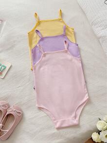 SHEIN 3件套新生女婴舒适百搭纯色针织吊带连体衣套装，春夏款 - 彩色 - 查看 3