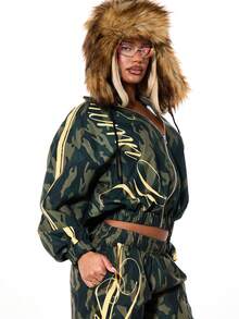 SUMWON WOMEN Sudadera con capucha de manga raglán oversize con estampado de camuflaje y paneles de contraste - Verde militar - Ver 6