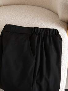 SHEIN 2pcs Boys' Outfit, Summer New Fashion Casual Elegant Striped Print Half-Zip Polo Shirt + Solid Black Straight Leg Pants Set, Suitable For Daily Outings, Gatherings, Commuting, Business Events, Summer - Black and White - View 5