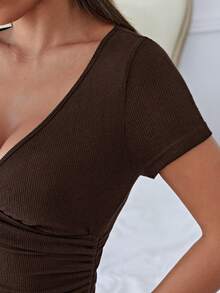 SHEIN Essnce Women's Casual Daily Commute Simple Solid Color Deep V-Neck Drawstring Ruched Twist Fitted T-Shirt, Summer,Summer Top - Brown - View 4
