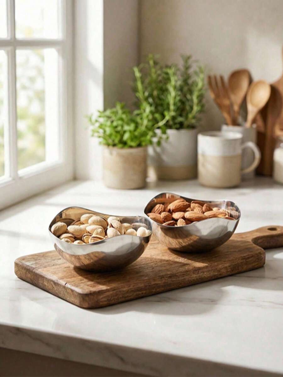 Cirelle Bát tráng miệng bằng thép không gỉ - Khay phục vụ hiện đại cho trái cây, chà là và các loại hạt, hoàn hảo cho việc tiếp khách và làm quà tặng.