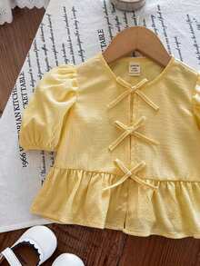 SHEIN 女婴可爱黄色褶皱面料蝴蝶结短袖上衣，夏季假日 - 黃色 - 查看 4