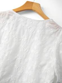 Linhara 女士春夏白色提花泡泡袖衬衫，侧边系带腰身设计，适合下午茶、野餐和约会。 - 白色 - 查看 7