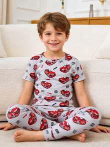 SHEIN 男童跑车卡通图案休闲修身舒适圆领短袖睡衣套装,适合所有季节 - 彩色 - 查看 8