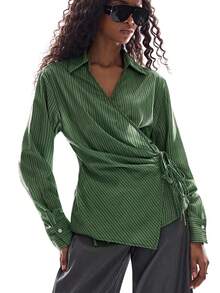Ciel Poise 绿色混色条纹随机印花裹身系带褶皱腰身翻领双排扣条纹蝴蝶结休闲时尚百搭学院风女式长袖衬衫 - 綠色 - 查看 4