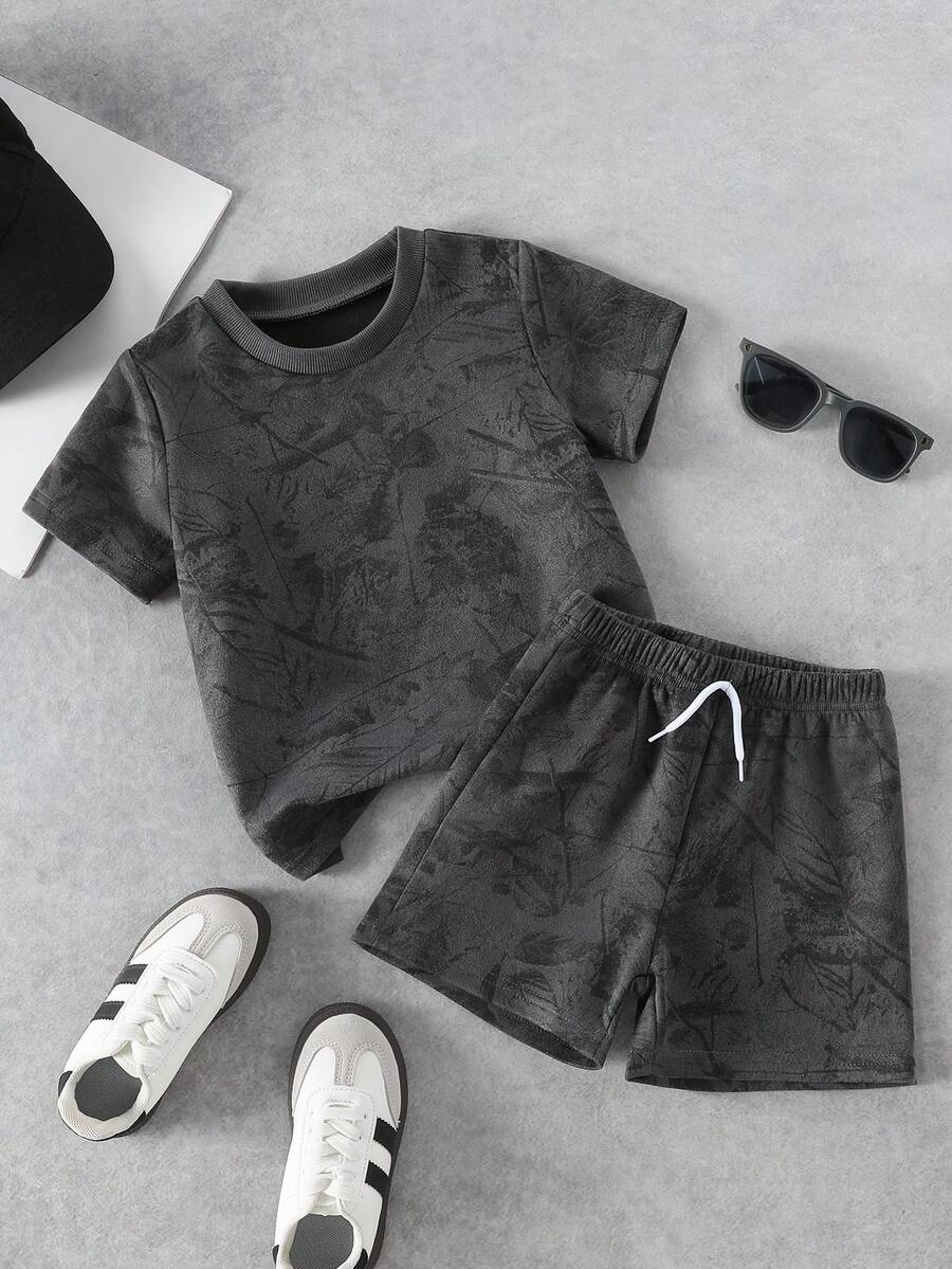 SHEIN Genkimix Kids 男童休闲纯色T恤+短裤两件套，适合日常穿着、上学、旅行、户外玩耍、夏季穿着。 - 黑色 - 查看 1